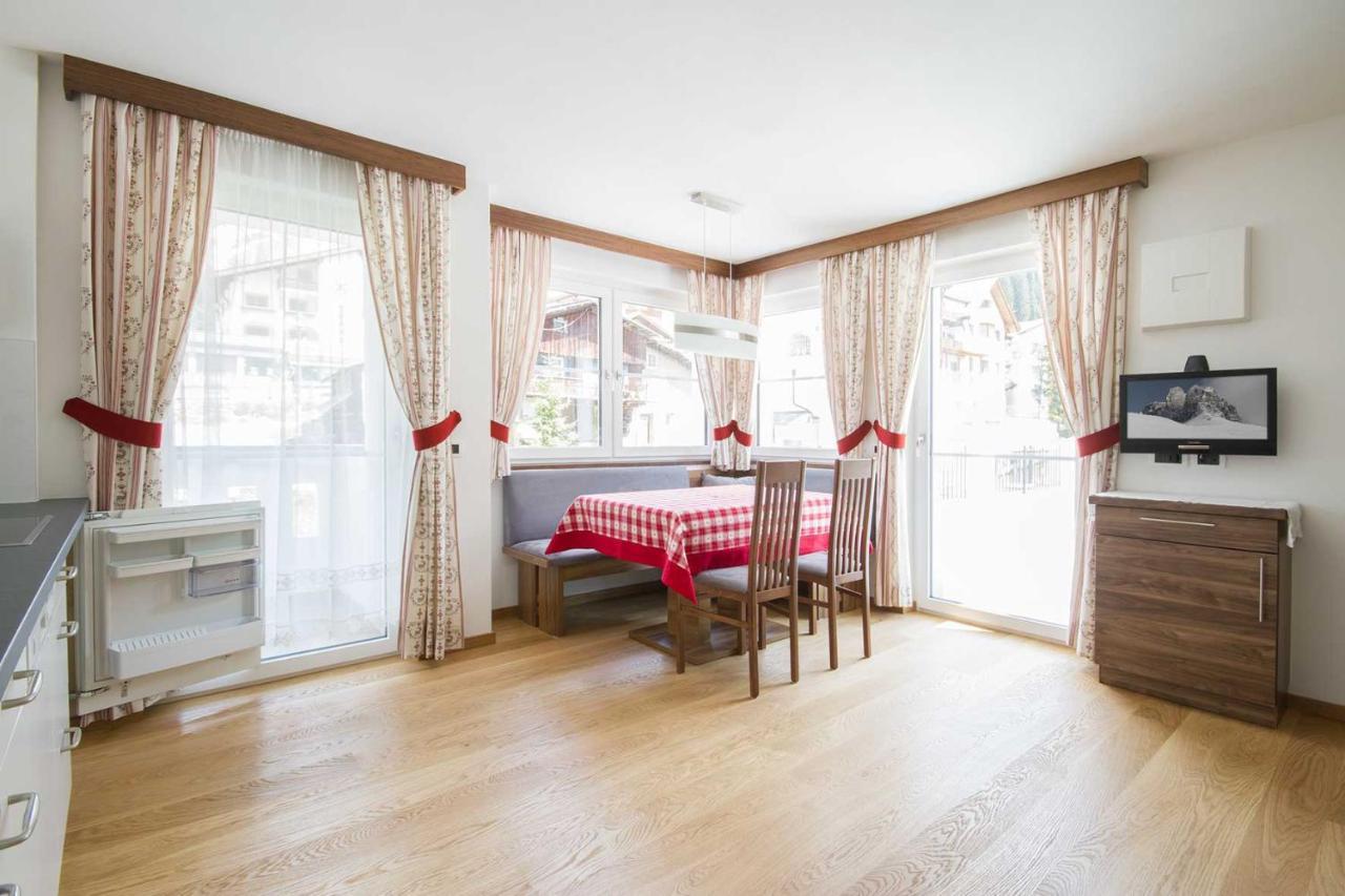 Apartment Romana Selva di Val Gardena Bagian luar foto
